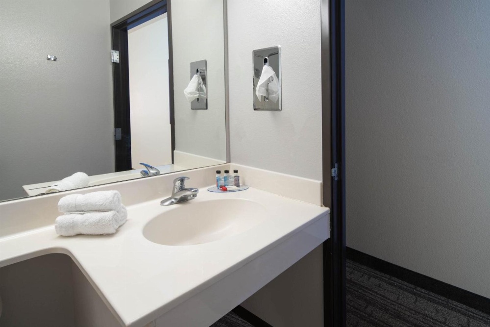 Baymont by Wyndham Las Vegas South Strip Main image